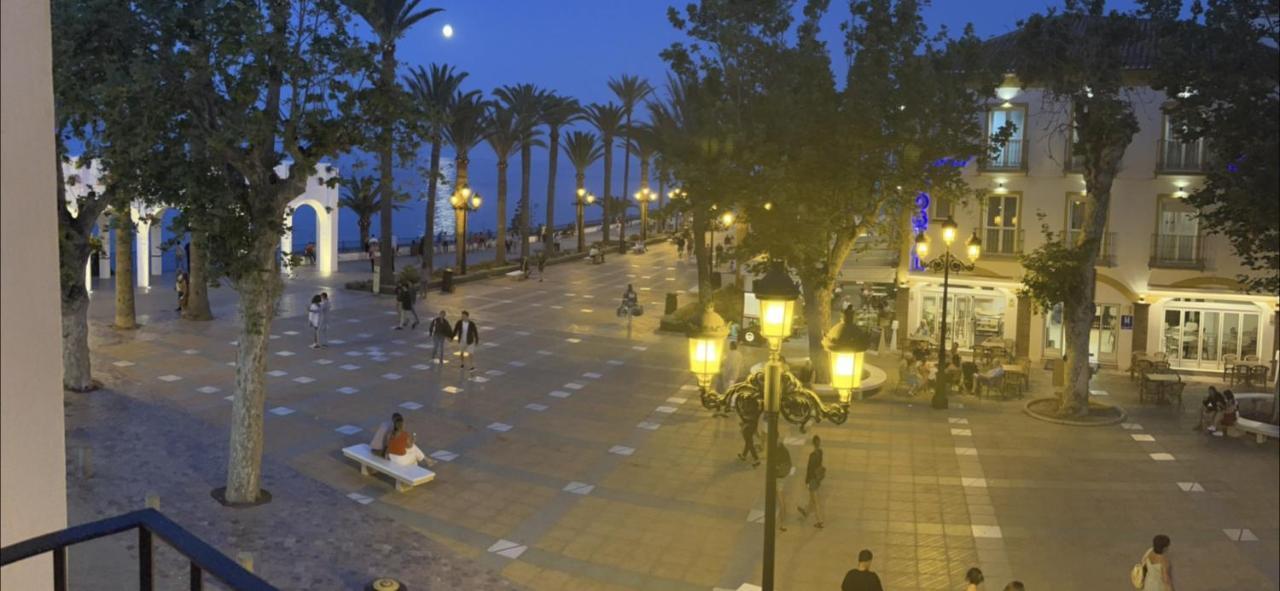 Balcon De Europa Suite Nerja Ngoại thất bức ảnh