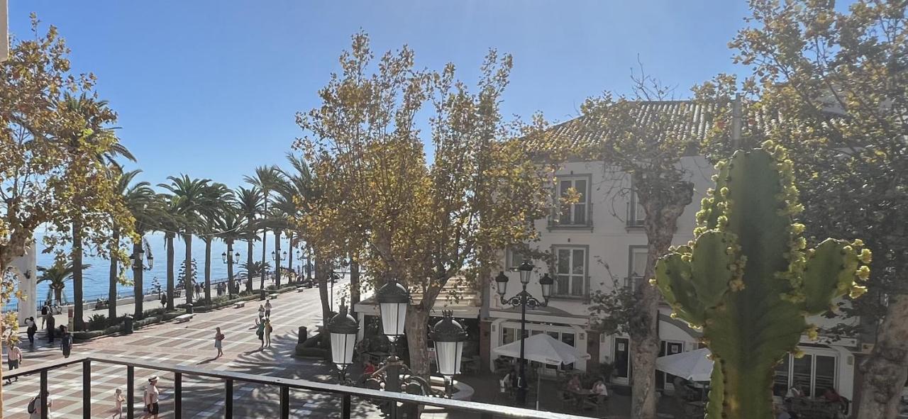 Balcon De Europa Suite Nerja Ngoại thất bức ảnh